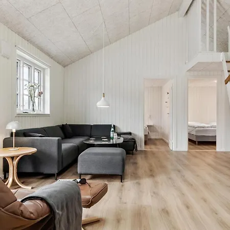 Semesterbostad Stunning In With Sauna